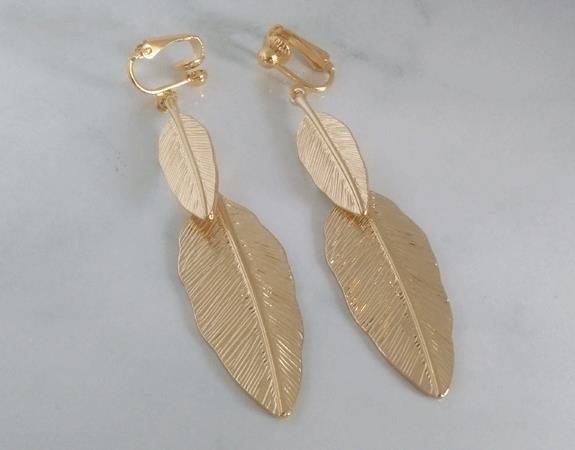 Clip On Earrings, Gold Clip On Earrings, Feathers Design - Click Image to Close
